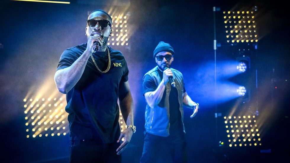 Hiphop-duon Ison & Fille fyller 20 år som artister och turnerar med en uppsättning på Riksteatern.