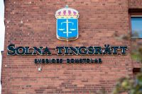 En uppmärksammad dom från Solna tingrätt möter kritik från jurister. 