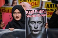 ”Mördare Putin!”. Turkisk demonstration mot Rysslands militäroperation i Syrien.