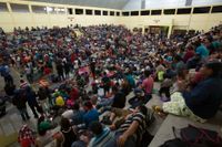 Migranter från Honduras har fått tillfälligt skydd i Guatemala på sin väg mot USA.