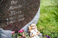 Mordet på 4-årige Kevin för 19 år sedan då två barn pekades ut som mördare. Kevins grav vid Mikaelikyrkan.