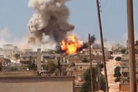 Bild från en luftattack i Hobeit nära Idlib i början av september.