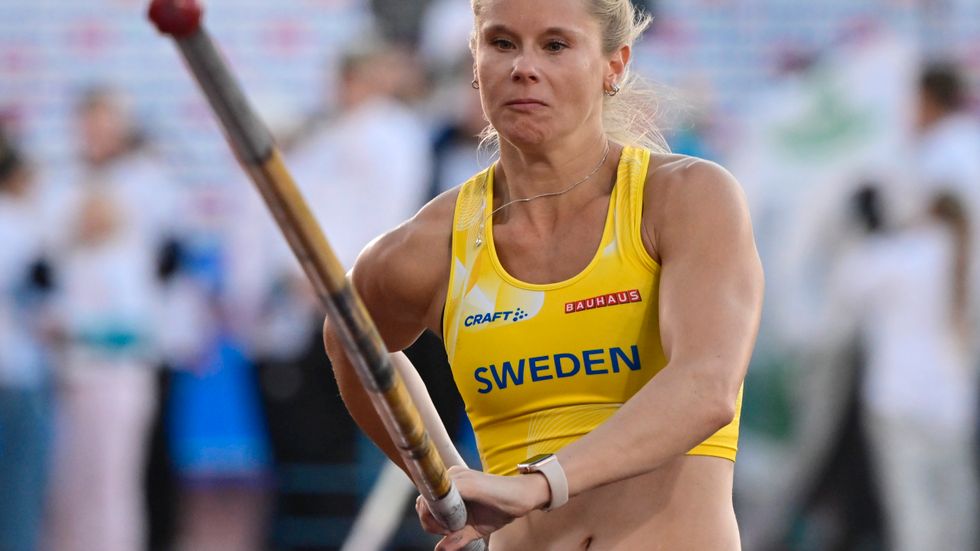 Michaela Meijer blev tvåa i stavhoppet och tillsammans med Gabriella Jönsson och Linnea Jönsson säkrade hon en viktig grenseger.