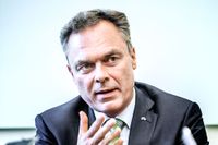 Jan Björklund, Folkpartiets partiledare.