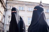 Kvinnor i niqab i Köpenhamn. Arkivbild.