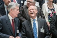 Tidigare riksbankschef Stefan Ingves med USA:s centralbankschef Jerome Powell i samband med jubileumskonferens i Stockholm för att fira Riksbankens 350-årsdag.