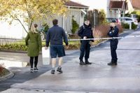 Flera skott avlossades under natten mot lördagen mot en bostad i Västerås där en polis bor.