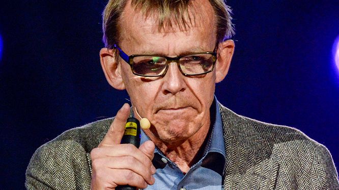 Hans Rosling fick stående ovationer under insamlingsgalan ”Hela Sverige skramlar” i Globen.