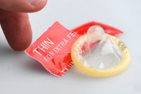 Det verkar som om fler tänker att de ska få användning för kondomer i sommar. Arkivbild.