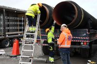 Nord Stream 2-rören har lagrats i Karlshamn inför slutmontering i Östersjön. Arkivbild.