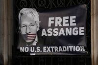 De stora medier som först tog emot och publicerade känsliga uppgifter från Wikileaks kräver att spionanklagelserna mot Julian Assange läggs ned. Arkivbild.
