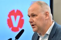 Vänsterpartiets ledare Jonas Sjöstedt kommer med nya krav på regeringen. Arkivbild.