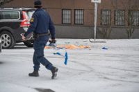 Polisavspärrning sedan två knivskurits till döds i Hallonbergen i Sundbyberg, norr om Stockholm.