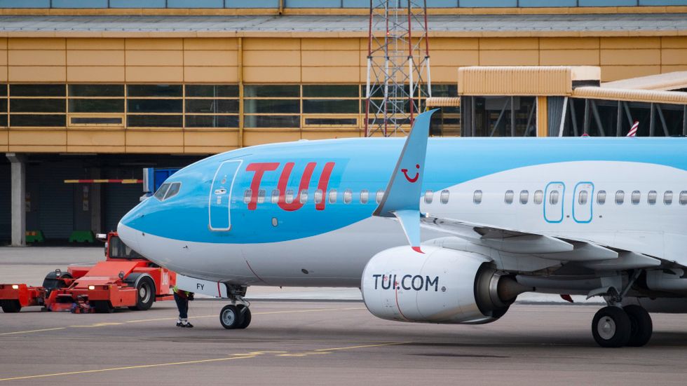 Totalt sju avgångar med flygbolaget TUI tvingas ställas in.