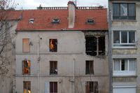 Byggnaden som polisen stormade i Saint-Denis.