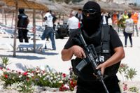 Säkerhetspådrag i kuststaden Sousse, tre dagar efter den blodiga terrorattacken i juni som dödade 38 personer, varav majoriteten var brittiska turister.