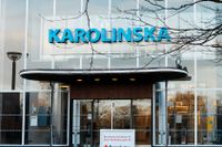 En judisk läkare på Karolinska sjukhuset i Stockholm har anmält att hen har blivit utsatt för allvarliga antisemitiska trakasserier.