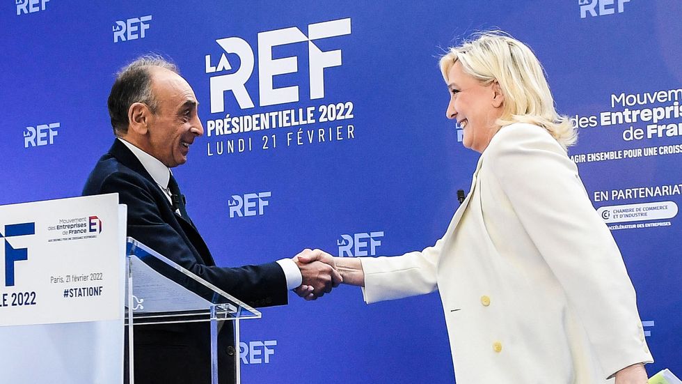 Marine Le Pen och Éric Zemmour gör upp om ytterhögerns väljare för att få utmana Emmanuel Macron om presidentskapet. Arkivbild.