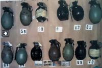 Enligt polisen kommer majoriteten av handgranaterna från forna Jugoslavien. Bilden är från ett beslag av handgranater från Bosnien. Arkivbild.