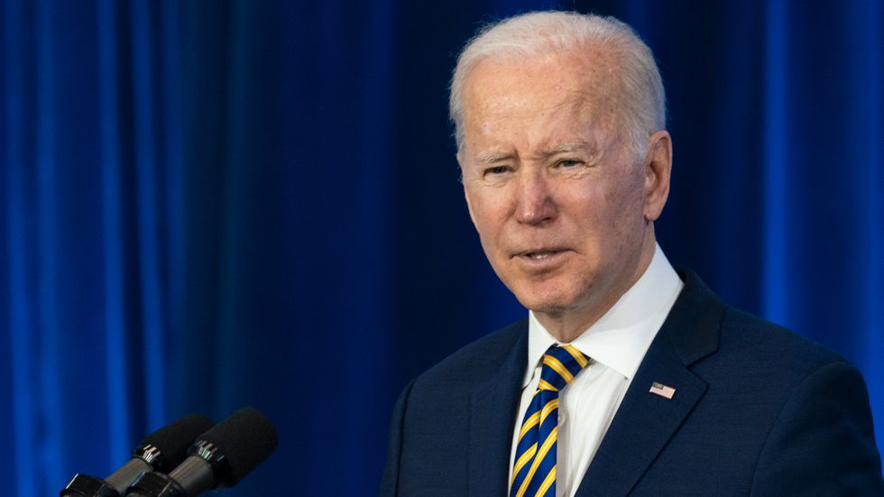 USA:s president Joe Biden uppmanar alla medborgare som befinner sig i Ukraina att omedelbart lämna landet.