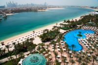 Dubai lättar på virusrestriktioner. Hotell får beläggas fullt och restauranger och nöjeslokaler får ta in fler gäster. Arkivbild.