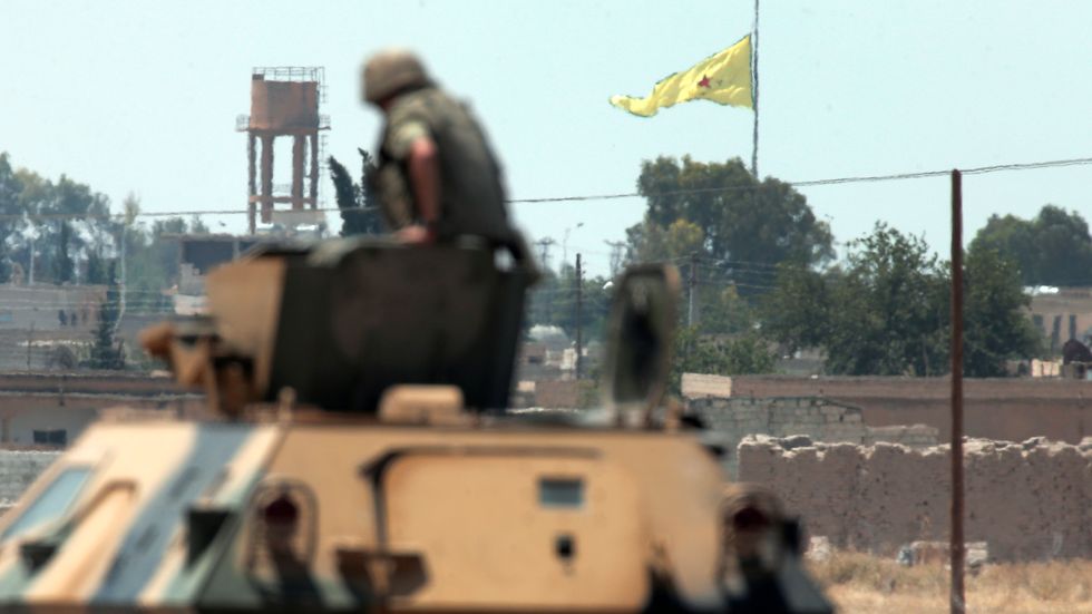 YPG hade understöd av flygbombningar av den USA-ledda koalitionen vid erövringen.