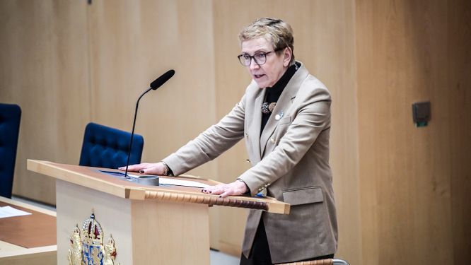 Kerstin Lundgren (C), tredje vice talman.