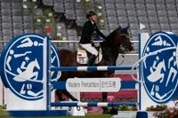 Tyskan Annika Schleu gråter efter misslyckandet i OS. Nu är det klart att hon slipper åtal för hanteringen av hästen Saint Boy. Arkivbild.