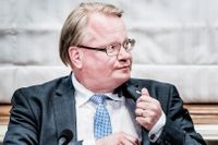 Försvarsminister Peter Hultqvist under ett tidigare KU-förhör.