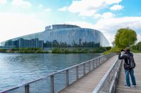 I EU-parlamentets eleganta byggnad i Strasbourg grubblas intensivt över nya regler för upphovsrätt på nätet. Arkivbild.