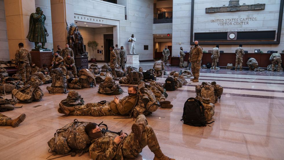 Nationalgardet vakar över Kapitolium.