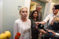 Dåvarande infrastrukturminister Anna Johansson (S) möter pressen 21 juli efter mötet med riksdagens transport- och försvarsutskott i Riksdagen, med anledning av IT-skandalen.
