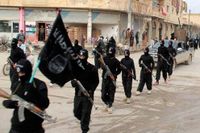 En bild med IS-anhängare i Raqqa, Syrien.