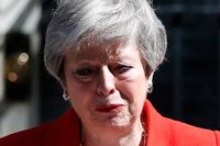 Storbritanniens avgående premiärminister Theresa May kommer att bli ihågkommen för sina misstag, enligt en expert.