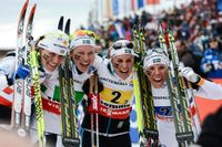 Det svenska silverlaget med från vänster Ida Ingemarsdotter, Emma Wikén, Anna Haag och Charlotte Kalla.