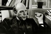 Gunnar Ekelöf (1907–1968) ihågkoms, utöver sin gärning som poet och översättare, för att han var gift med två systrar, först Gunhild Flodquist och därefter Ingrid Flodquist.