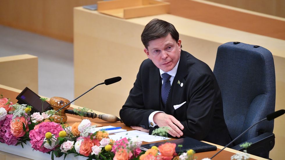 Riksdagens talman Andreas Norlén har inga planer på att ställa in partiledardebatten på onsdag trots fortsatt allvarligt smittläge. Arkivbild.