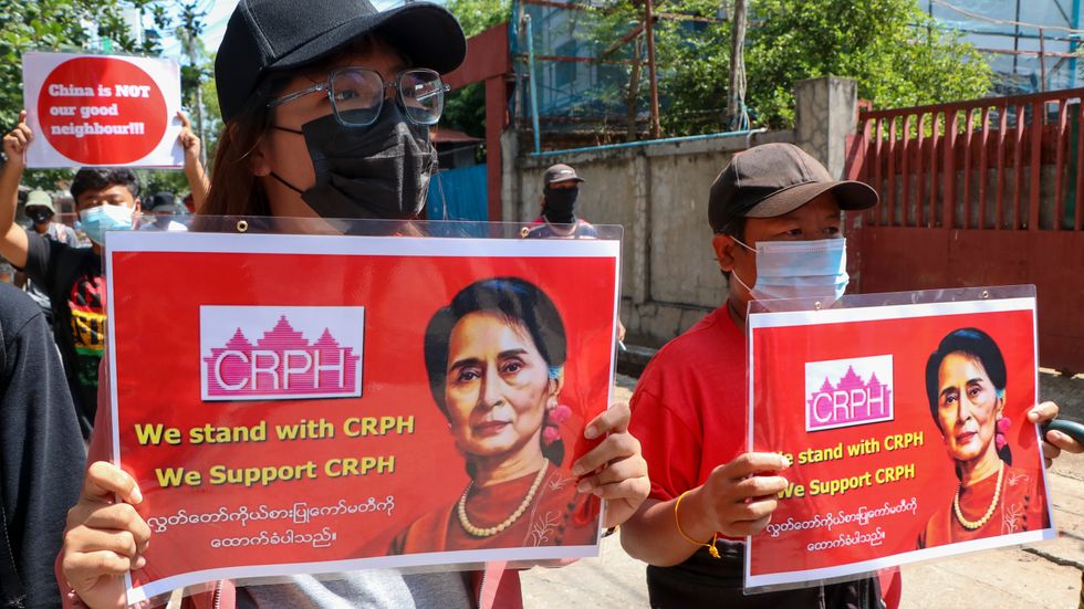 Demonstration till stöd för Aung San Suu Kyi i Rangoon. Arkivbild.