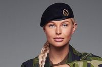 Kvinnlig adjutant från Försvarsmaktens kampanj ”Kom som du är”.