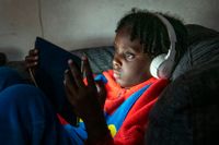 ”Små barn borde inte sättas framför skärmar” skrev tio forskare nyligen i en gemensam artikel på DN debatt. Men skärmen jämkar samman vardagen, menar Jack Werner.