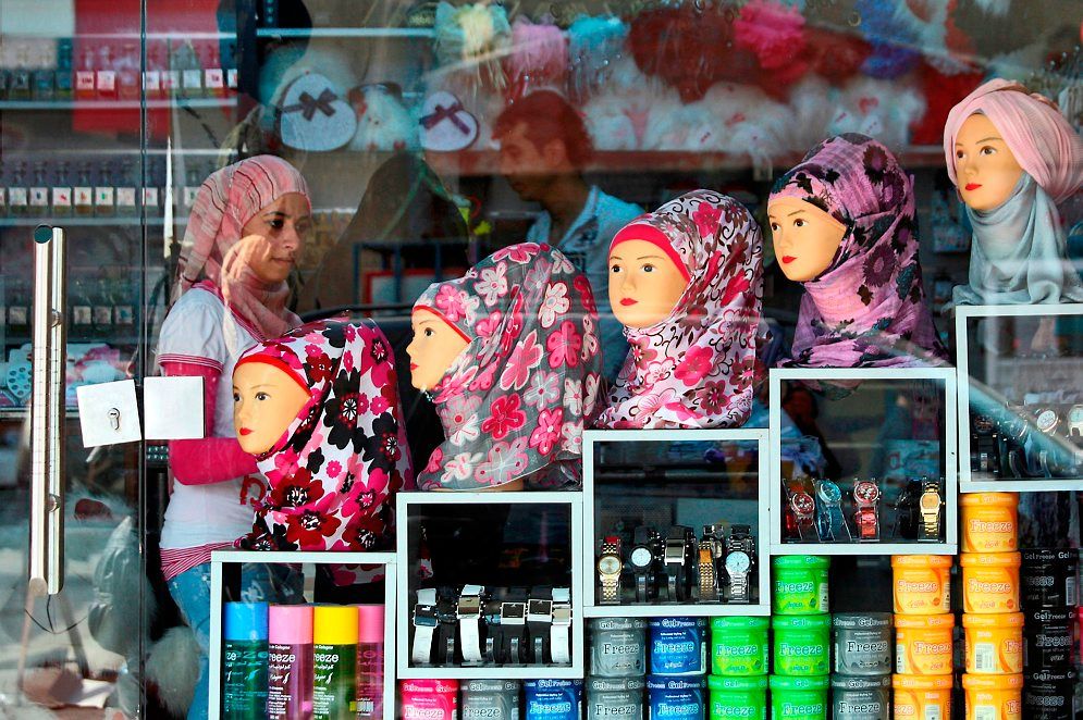 Hijabskyltning i en affär i Amman, Jordanien.