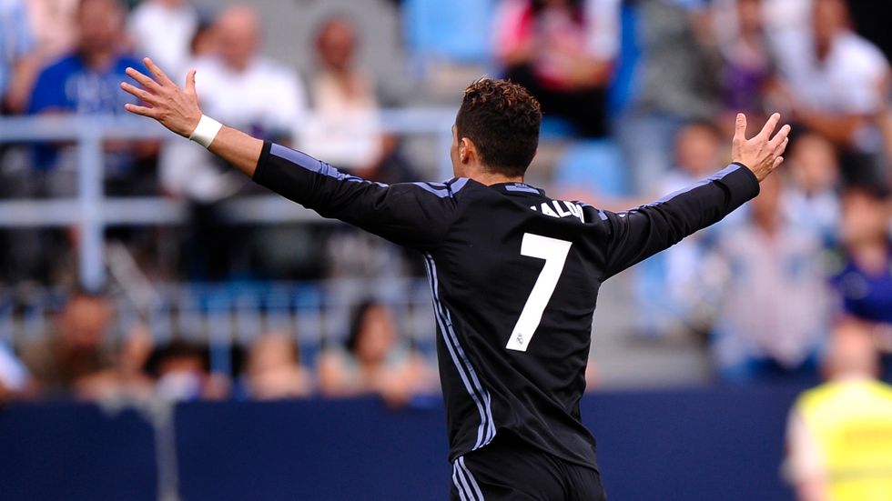 Cristiano Ronaldo sköt en efterlängtad ligatitel till Real Madrid efter fem års torka i Primiera Division.