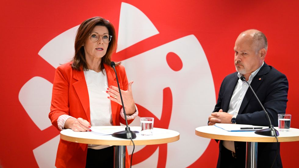 Arbetsmarknads- och jämställdhetsminister Eva Nordmark och justitie- och inrikesminister Morgan Johansson.