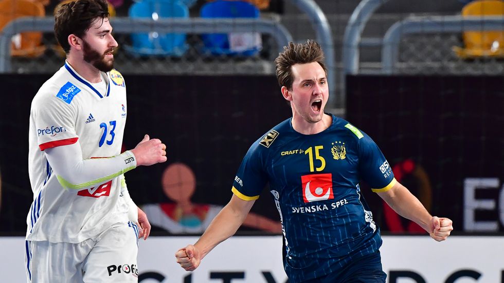 Sveriges Hampus Wanne jublar efter ett mål under semifinalen.