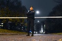 Polisens avspärrning i Stockholmsförorten Hallonbergen efter att två personer sköts i början på november i år. 