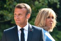 Frankrikes president Emmanuel Macron tillsammans med sin fru Brigitte Macron. Arkivbild.