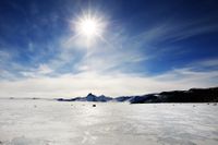 Rekordvärme har uppmätts i Antarktis. Bilden visar området runt den norske forskningsstationen Troll i Drottning Mauds land på Antarktis.