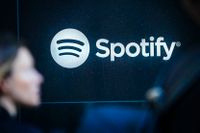 Trots företagets ansträngningar finns poddar med kopplingar till den ryska staten fortfarande kvar i Spotifys utbud.
