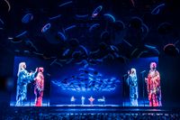 Premiären av ABBA Voyage i London, där ”abbatarer” – digitala kloner av gruppmedlemmarna – uppträdde på scen.