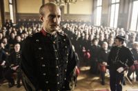 Louis Garrel som kapten Alfred Dreyfus, i Roman Polanskis aktuella film ”En officer och spion”.